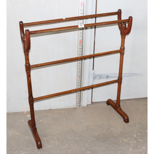 49 - Vintage wooden towel rail