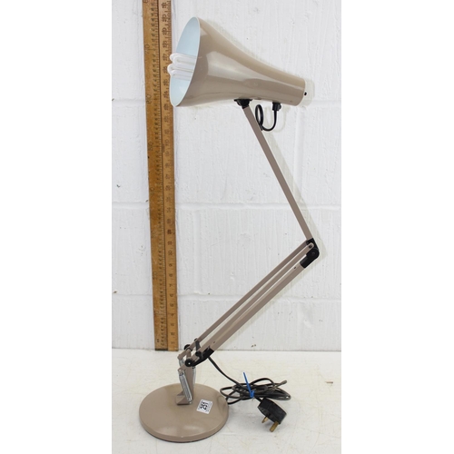 Lot 251       