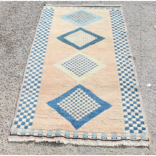 Lot 225       