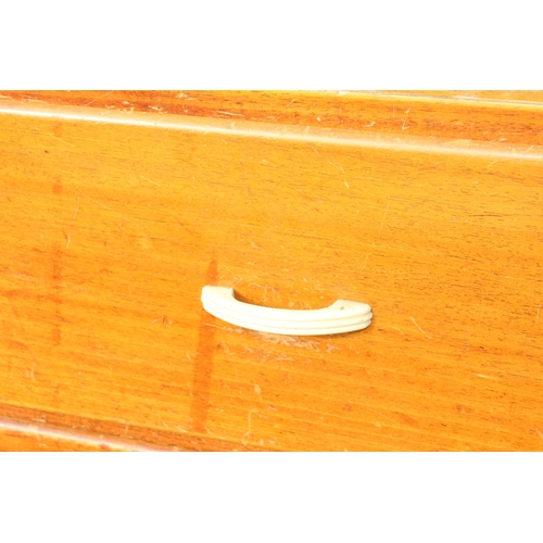 175 - Retro 3 drawer chest of drawers