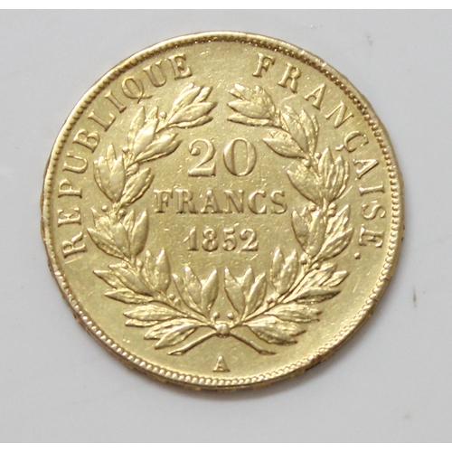 1335 - Coins, France, a 20 Franc gold coin dated 1852, approx 6.6g gross weight, approx 21mm diameter, .900... 