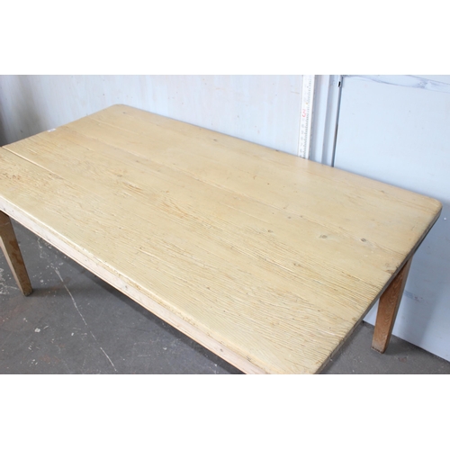 10 - A large antique pine country farmhouse kitchen table with drawer, approx 170cm x 87cm