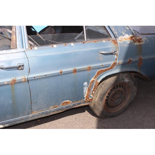 0b - Mercedes 4 door believed to be late 60s or early 70s 220 series, parts car or restoration project,  ... 