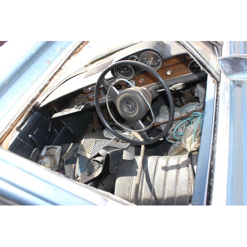 0b - Mercedes 4 door believed to be late 60s or early 70s 220 series, parts car or restoration project,  ... 