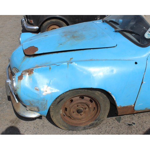 0a - Volkswagen Karmann Ghia, left hand drive, 1500cc soft top for restoration or parts car believed to b... 
