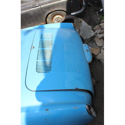 0a - Volkswagen Karmann Ghia, left hand drive, 1500cc soft top for restoration or parts car believed to b... 