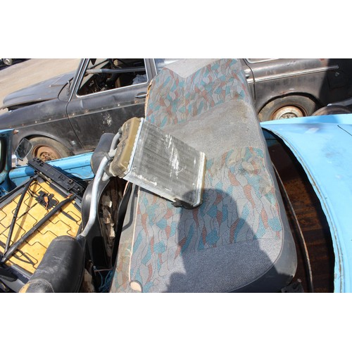 0a - Volkswagen Karmann Ghia, left hand drive, 1500cc soft top for restoration or parts car believed to b... 