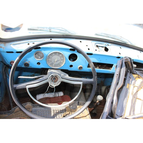 0a - Volkswagen Karmann Ghia, left hand drive, 1500cc soft top for restoration or parts car believed to b... 
