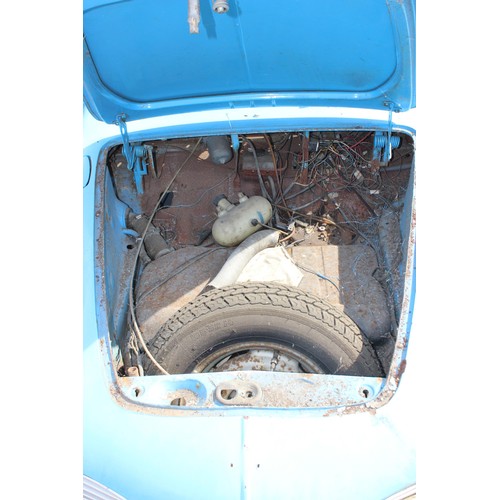 0a - Volkswagen Karmann Ghia, left hand drive, 1500cc soft top for restoration or parts car believed to b... 
