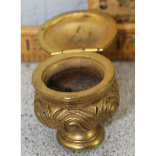 1658A - An antique French Ormolu or gilt bronze inkwell, likely 19th century