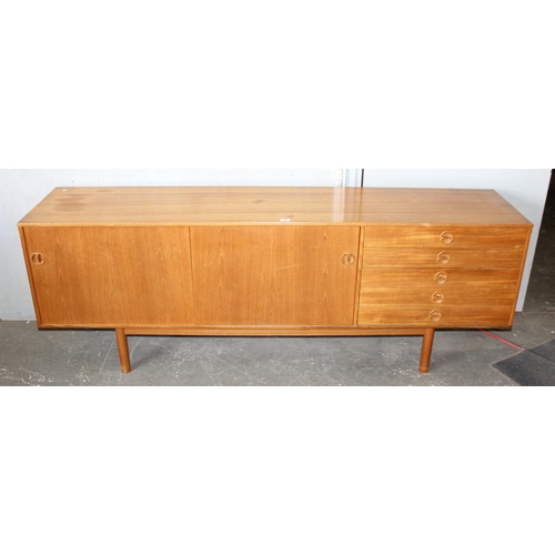 41 - A retro Vanson sideboard, with 5 drawers, approx 205cm wide