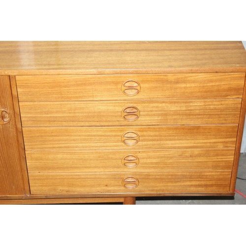 41 - A retro Vanson sideboard, with 5 drawers, approx 205cm wide