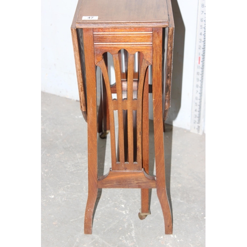 47 - Edwardian Sutherland table with fretwork supports