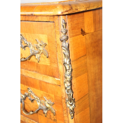 54 - A French Louis XV style 5 drawer chest of drawers with decorative gilt metal (probably Ormalu) mount... 