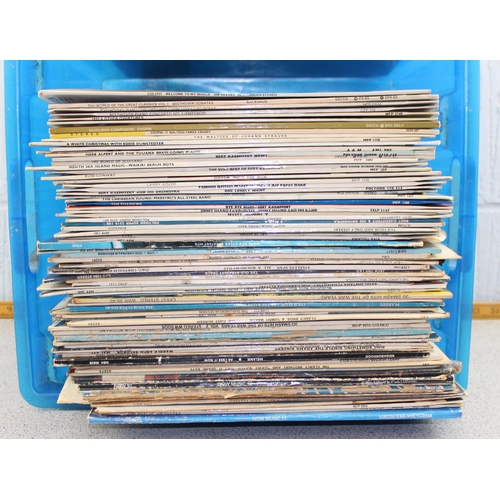 650 - Qty of mixed LP vinyl records to inc Steeleye Span, Neil Young, Bob Dylan, Moody Blues etc