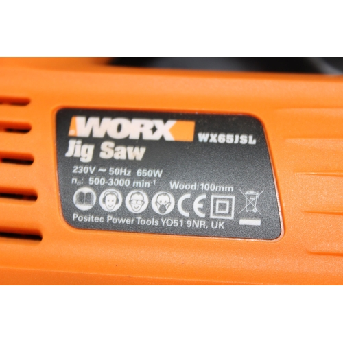 854 - Worx jigsaw and blades in case