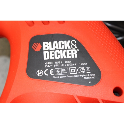 855 - Black & Decker Scorpion Saw in case