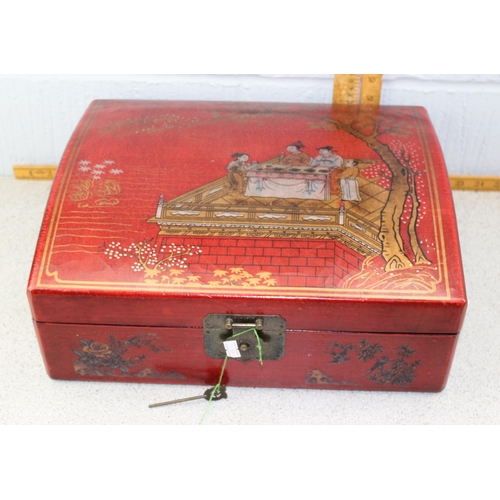 278 - Vintage Chinese designed wine box