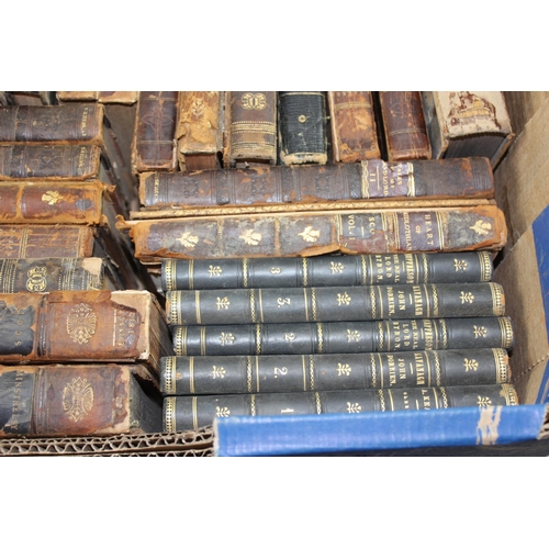 554 - A large qty of assorted leather bound books, mainly 19th century