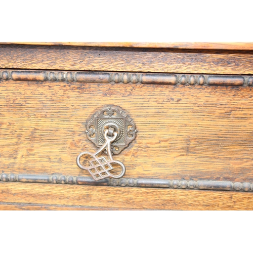 67 - A vintage oak dresser with barley twist legs, approx 125cm wide