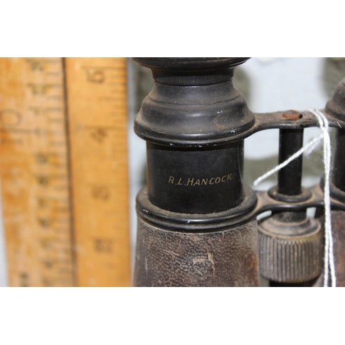 1011 - A pair of WW1 period likely officer's private purchase binoculars by H. Hughes & Sons of London 208 ... 