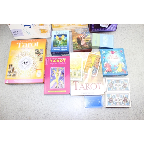 564 - Qty of Tarot cards, books, Oracle etc etc