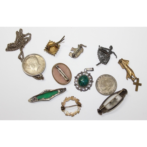 1208 - Qty of assorted brooches etc, 9ct gold mounted scarab beetle pendant, some silver, 2 silver coins et... 