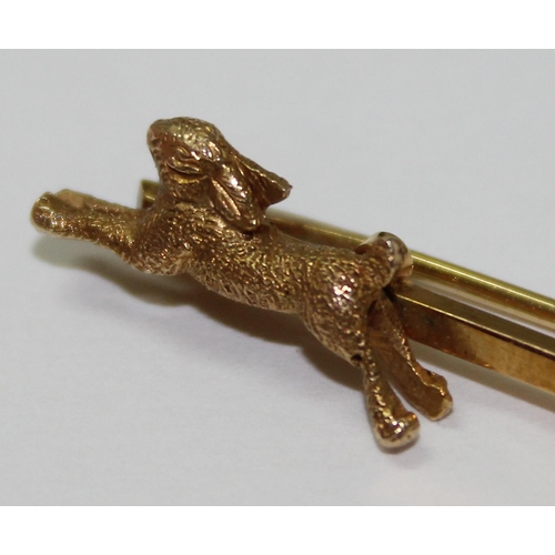 1225 - 9ct gold hunting bar brooch, dog possibly a Greyhound chasing a hare, boxed, approx 5.7g gross