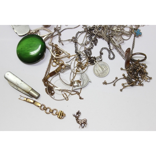 1226 - Quantity of silver and white metal jewellery to include mother of pearl handled pen knives