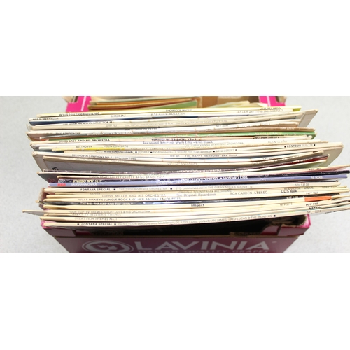 660 - Qty of assorted vinyl records, 7