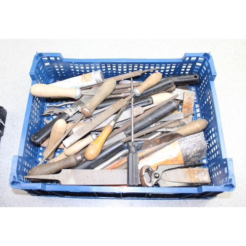 877 - 2 crates of assorted tools to inc files, chisels etc etc