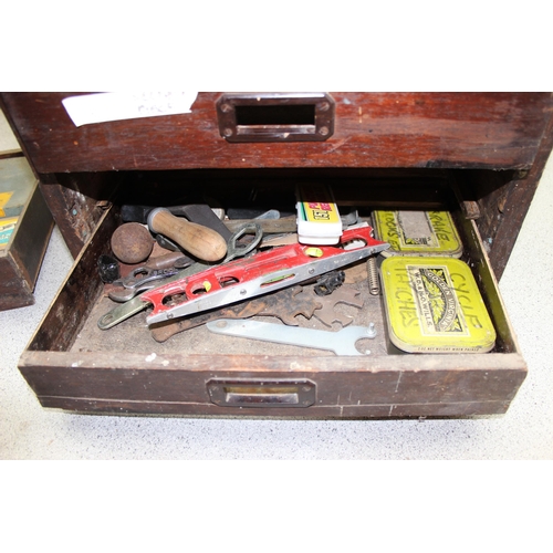 883 - 4 drawer wooden engineers tool box and contents