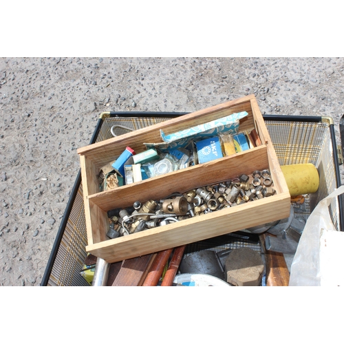 889 - Blue trunk and contents, mainly tools