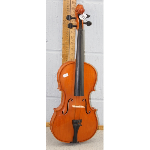 666 - Andreas Zeller – Romanian hand built violin with spruce grain front and solid maple back with ebony ... 