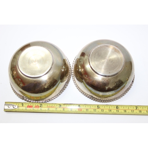 1112 - Cased pair of silver bowls, marked 925 silver,  approx 147g gross