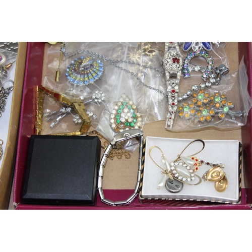 1247 - Qty of assorted mixed costume jewellery