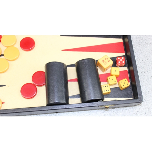 1533 - Vintage backgammon set by Jackpot