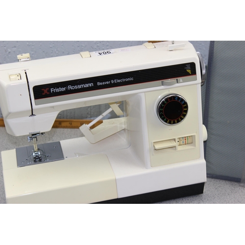 904 - Frister Rossmann Beaver 9 sewing machine