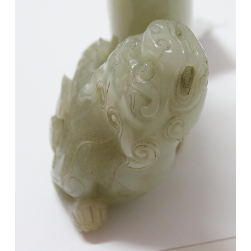 1649 - Chinese jade snuff bottle or miniature vase with lid, good quality carving and likely of some age, u... 