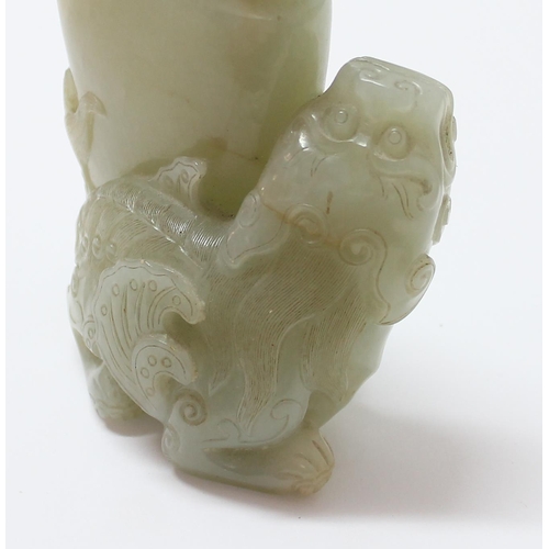 1649 - Chinese jade snuff bottle or miniature vase with lid, good quality carving and likely of some age, u... 