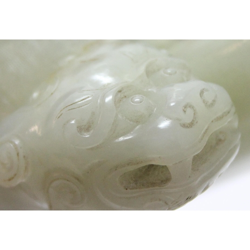 1649 - Chinese jade snuff bottle or miniature vase with lid, good quality carving and likely of some age, u... 