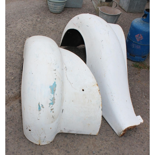 780 - Pair of vintage front and rear wings for classic car believed to be Austin Sheerline