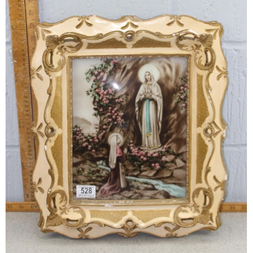 528 - A kitsch retro light up religious icon display in decorative frame