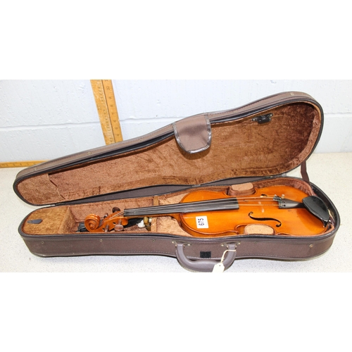 675 - Vintage violin in case with Rosewood keys, unnamed with no label but of good quality