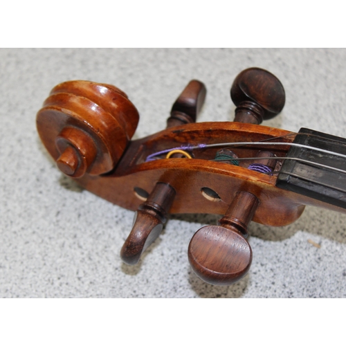 675 - Vintage violin in case with Rosewood keys, unnamed with no label but of good quality