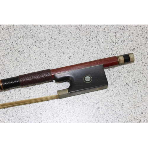 676 - Vintage violin bow stamped A.R. Reichel, approx 74cm long