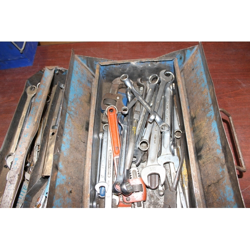 908 - Blue metal tool box and contents