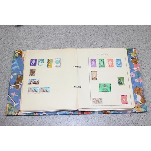 606 - Stamps, Box, GB, World, Commonwealth collection in 3 Albums, Quantity