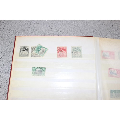 607 - Stamps, St Helena, QV/QE2 Mint & Used Selection,