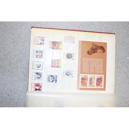 607 - Stamps, St Helena, QV/QE2 Mint & Used Selection,